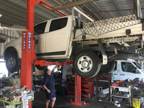 Bowen Automotive - Swimm 0