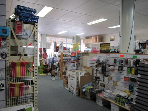 Port Douglas Stationery Hub - Internet Find 0