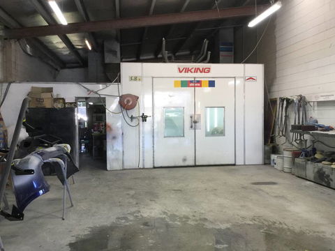 J & B Automotive Spray Painting - Internet Find 0