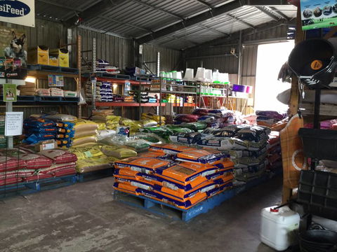 Yeppoon Stockfeeds - Petrol Stations 0