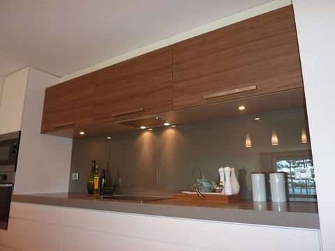 Distinctive Glass - Swimm 3