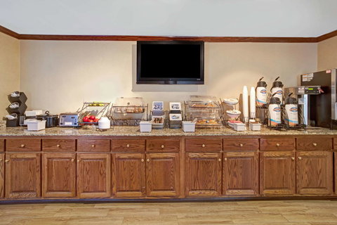 Baymont By Wyndham Kennesaw - Internet Find 27