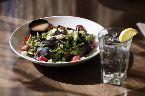 Holiday Inn Athens - University Area - Renee 38