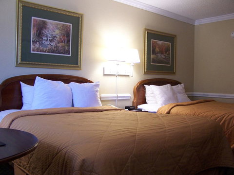 Kinderlou Inn - Renee 26