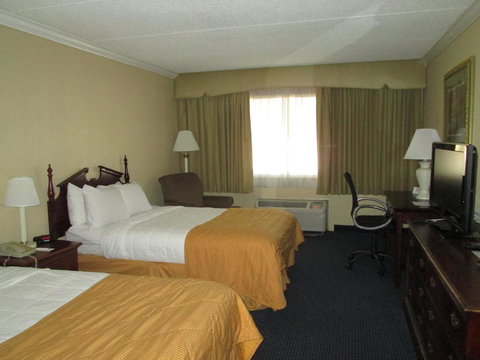 Kinderlou Inn - Renee 19