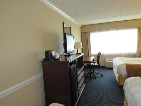 Kinderlou Inn - Renee 6