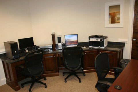 Kinderlou Inn - Renee 29