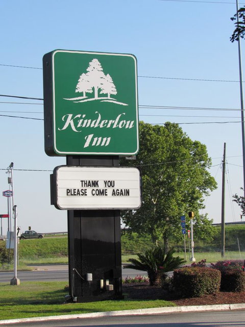 Kinderlou Inn - Renee 2