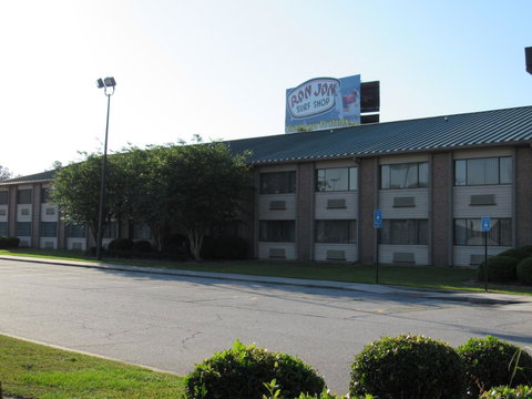 Kinderlou Inn - Renee 14