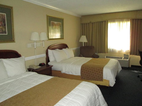 Kinderlou Inn - Renee 21