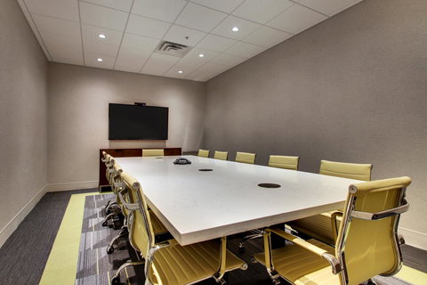 Holiday Inn Express & Suites Helen - Swimm 14