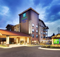Holiday Inn Express  Suites Helen