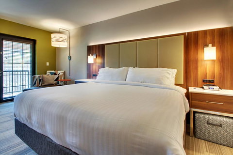 Holiday Inn Express & Suites Helen - Swimm 1