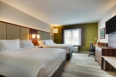 Holiday Inn Express & Suites Helen - Swimm 9