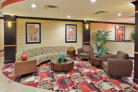 Holiday Inn Express Rome-East - Renee 7