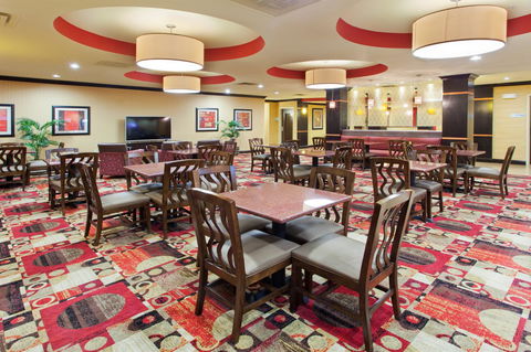 Holiday Inn Express Rome-East - Renee 12