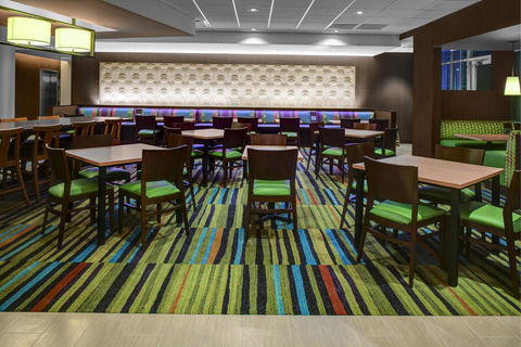 Fairfield Inn & Suites By Marriott Douglas - Renee 13