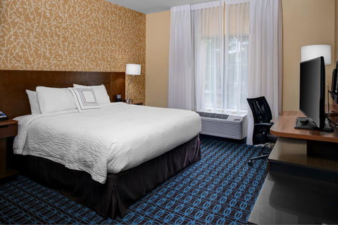 Fairfield Inn & Suites By Marriott Douglas - Renee 22