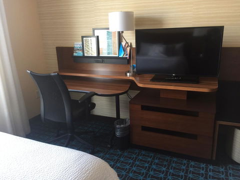 Fairfield Inn & Suites By Marriott Douglas - Renee 20