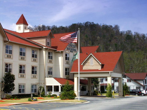 Country Inn & Suites By Radisson, Helen, GA - Swimm 0