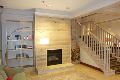 Country Inn & Suites By Radisson, Helen, GA - Swimm 11