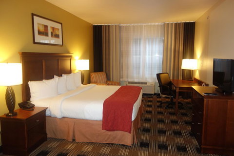 Country Inn & Suites By Radisson, Helen, GA - Swimm 17
