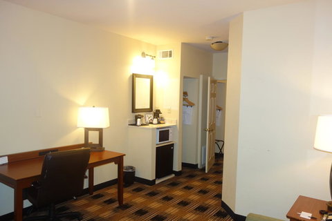 Country Inn & Suites By Radisson, Helen, GA - Swimm 12
