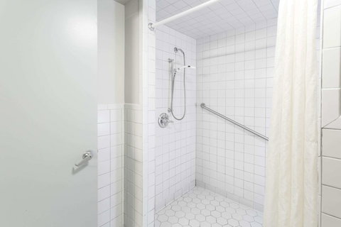 Super 8 By Wyndham Valdosta/Conf Center Area - Renee 19