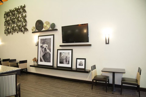 Hampton Inn & Suites Alpharetta-Windward - Renee 6