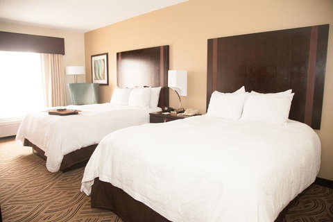 Hampton Inn & Suites Alpharetta-Windward - Renee 17