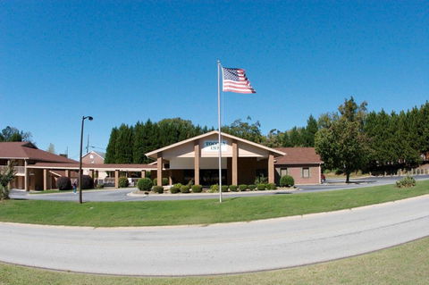 Quality Inn - Renee 11