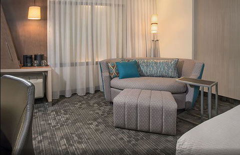 Courtyard By Marriott Rome - Renee 8