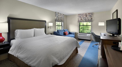 Hampton Inn Helen - Swimm 10