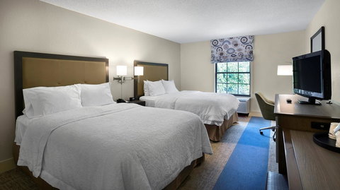 Hampton Inn Helen - Swimm 14