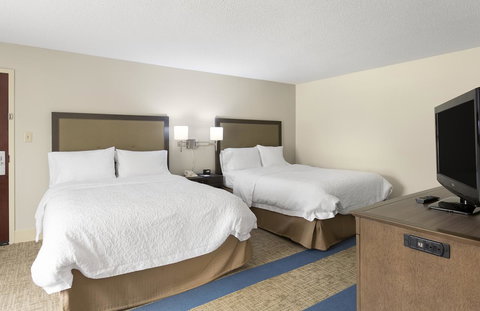 Hampton Inn Helen - Swimm 15