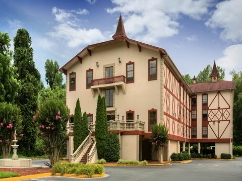 Hampton Inn Helen - Swimm 7