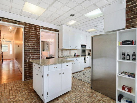 Southern Jewel Main House - Renee 23