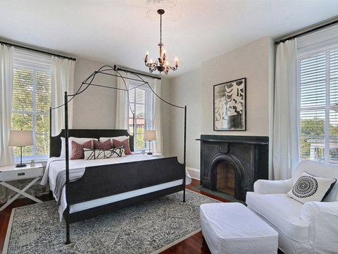 Southern Jewel Main House - Renee 7