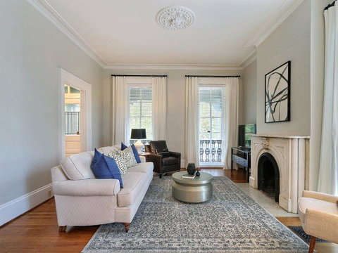 Southern Jewel Main House - Renee 3