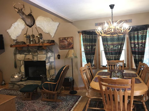 Babbin's Mountain House - Swimm 8