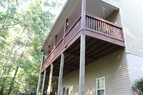 Babbin's Mountain House - Swimm 19
