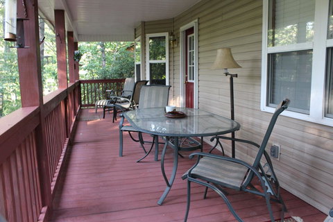 Babbin's Mountain House - Swimm 23