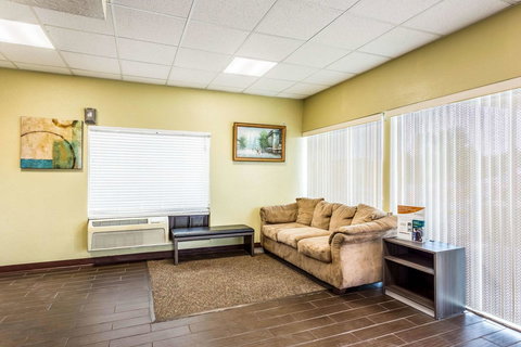 Econo Lodge Idaho Falls - Renee 20