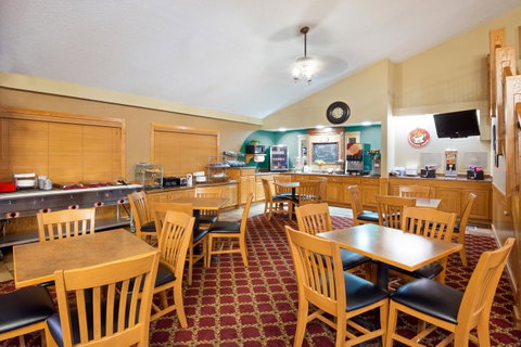 AmericInn By Wyndham Rexburg BYUI - Swimm 13