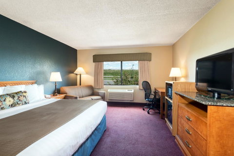 AmericInn By Wyndham Rexburg BYUI - Swimm 14