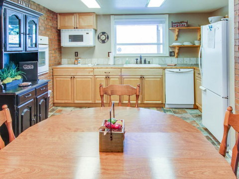 Chandler Mountain View Cottage - Swimm 11