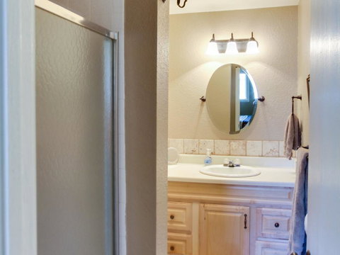 Chandler Mountain View Cottage - Swimm 16