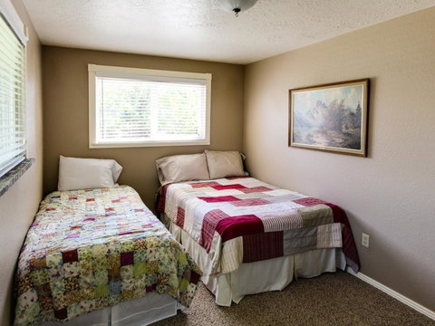 Chandler Mountain View Cottage - Swimm 15