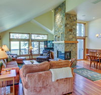 Legends - Simply Perfect Elkhorn Retreat