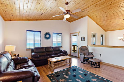 Country Bear Getaway - Internet Find 5